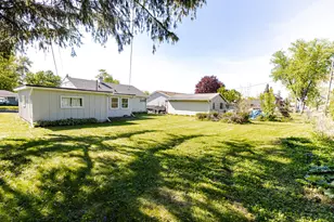 1409 S 10th St, Watertown, WI 53094 - Photo 33