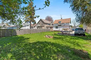1026 S 14th St, Manitowoc, WI 54220 - Photo 31