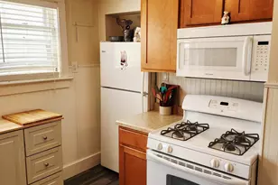2126 S 77th St, West Allis, WI 53219 - Photo 15