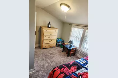 2126 S 77th St, West Allis, WI 53219 - Photo 23