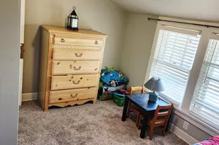 2126 S 77th St, West Allis, WI 53219 - Photo 23