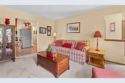 4204 S 93rd St, Greenfield, WI 53228 - Photo 5