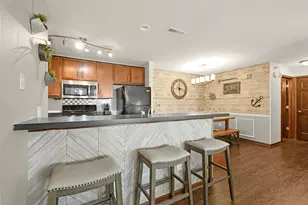 2849 W Drexel Ave, Franklin, WI 53132 - Photo 9
