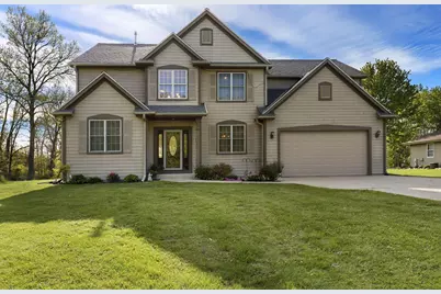 9485 S 96th St, Franklin, WI 53132 - Photo 1