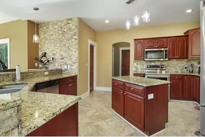 9485 S 96th St, Franklin, WI 53132 - Photo 9