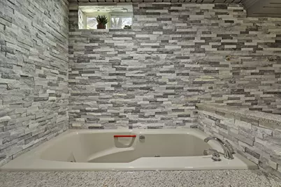 9485 S 96th St, Franklin, WI 53132 - Photo 37