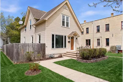 422 W Grand Ave, Port Washington, WI 53074 - Photo 3
