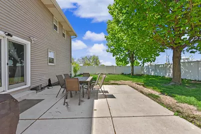 8348 W Cold Spring Rd, Greenfield, WI 53220 - Photo 29