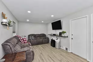 8348 W Cold Spring Rd, Greenfield, WI 53220 - Photo 11