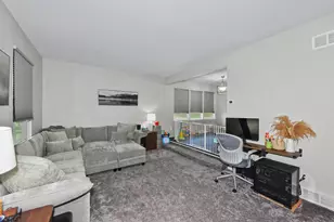 8348 W Cold Spring Rd, Greenfield, WI 53220 - Photo 25