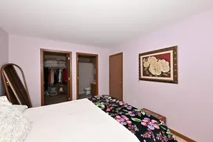 n110w16973 Ashbury Cir, Germantown, WI 53022 - Photo 13