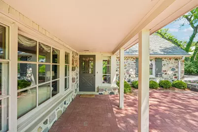 1260  Lakeside Dr, Elm Grove, WI 53122 - Photo 13
