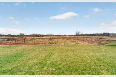 7062  Creekside Ct, Racine, WI 53406 - Photo 25