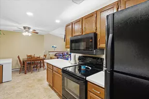 354 Minz Park Cir, West Bend, WI 53095 - Photo 5