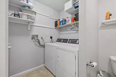 354  Minz Park Cir #4, West Bend, WI 53095 - Photo 17