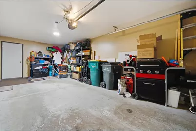 354  Minz Park Cir #4, West Bend, WI 53095 - Photo 21