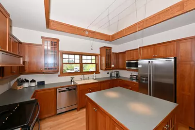 304  Nautica Dr, Port Washington, WI 53074 - Photo 5