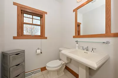 304  Nautica Dr, Port Washington, WI 53074 - Photo 9