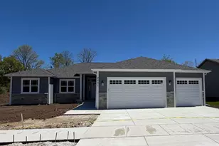 11624 28th Ave, Pleasant Prairie, WI 53158 - Photo 1