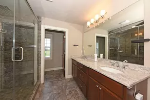 N63W13355 Hummingbird Wy, Menomonee Falls, WI 53051 - Photo 7