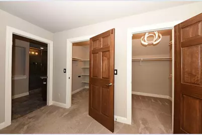 N63W13355  Hummingbird Way, Menomonee Falls, WI 53051 - Photo 9