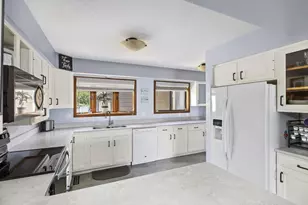 3328 Bayside Ct, La Crosse, WI 54601 - Photo 11