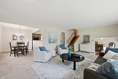 4490  Wessex Dr, Brookfield, WI 53045 - Photo 9
