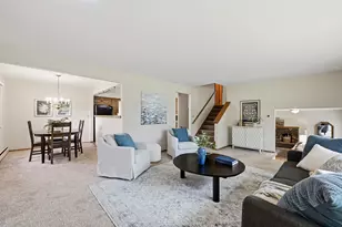 4490 Wessex Dr, Brookfield, WI 53045 - Photo 9