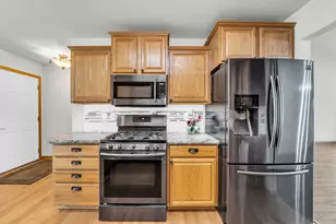 613 Annecy Park Cir, Racine, WI 53185 - Photo 11