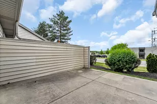 613 Annecy Park Cir, Racine, WI 53185 - Photo 53