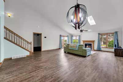 613  Annecy Park Cir, Racine, WI 53185 - Photo 17