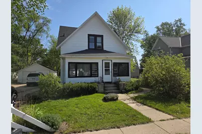 318  Madison St, Walworth, WI 53184 - Photo 3