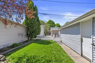 3947 S 1st Pl, Milwaukee, WI 53207 - Photo 43
