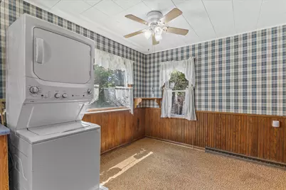 3947 S 1st Pl, Milwaukee, WI 53207 - Photo 13