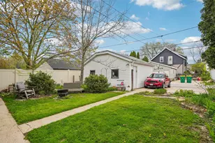 4524 N Larkin St, Shorewood, WI 53211 - Photo 23