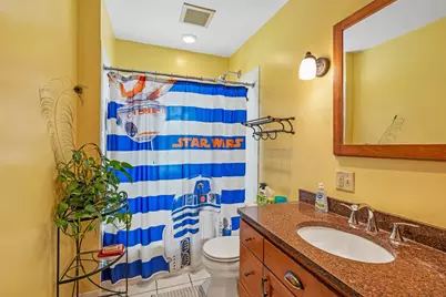 4524 N Larkin St, Shorewood, WI 53211 - Photo 15