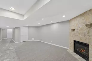 807 E Wahner Pl, Bayside, WI 53217 - Photo 35