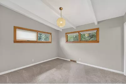 807 E Wahner Pl, Bayside, WI 53217 - Photo 23