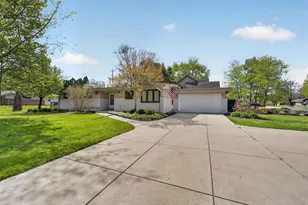 807 E Wahner Pl, Bayside, WI 53217 - Photo 1
