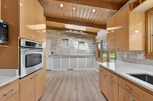 807 E Wahner Pl, Bayside, WI 53217 - Photo 7
