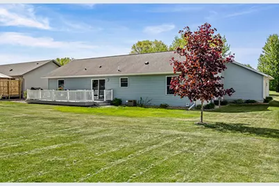 739  Shelly Ln, Onalaska, WI 54650 - Photo 29