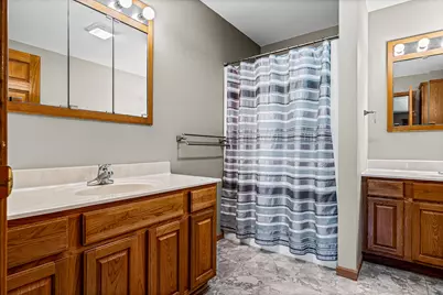 739  Shelly Ln, Onalaska, WI 54650 - Photo 13