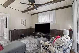 1015 Green St, Manitowoc, WI 54220 - Photo 5