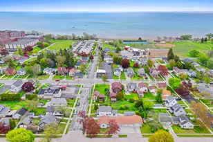 1015 Green St, Manitowoc, WI 54220 - Photo 31