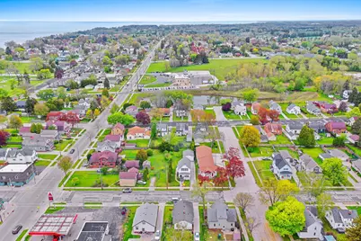 1015  Green St, Manitowoc, WI 54220 - Photo 43