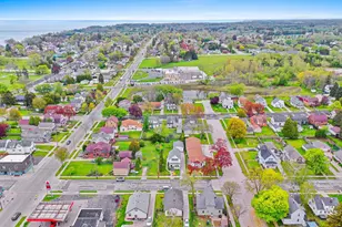 1015 Green St, Manitowoc, WI 54220 - Photo 43