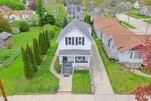 1015 Green St, Manitowoc, WI 54220 - Photo 41
