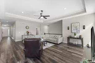 8929 Creekside Cir, Pleasant Prairie, WI 53158 - Photo 5