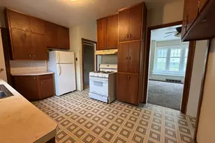 825 S 17th St, Sheboygan, WI 53081 - Photo 3