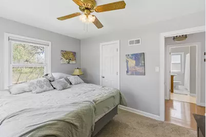 12215 W McShane Rd, Franklin, WI 53132 - Photo 13
